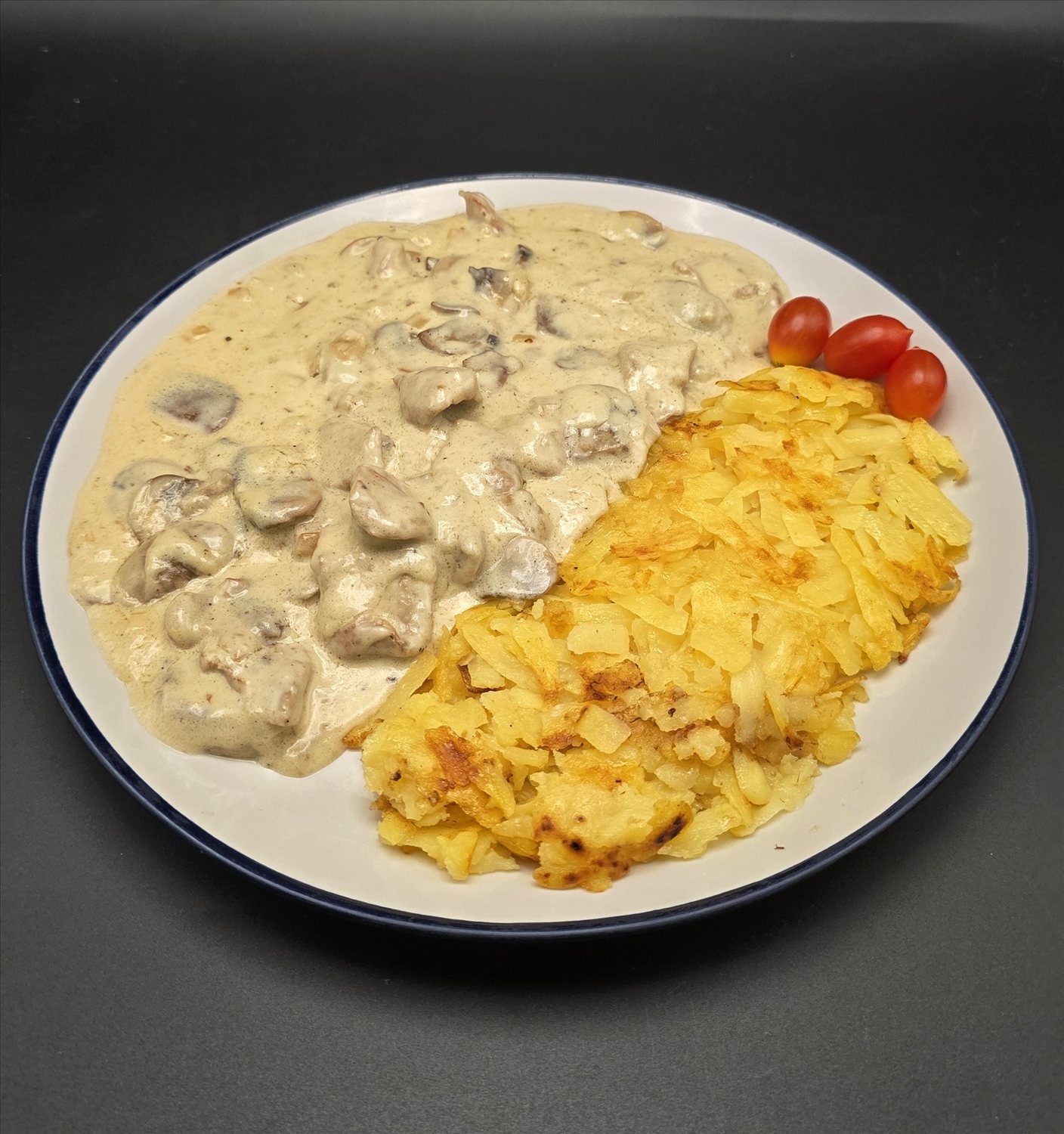 Zürcher Geschnetzeltes with Swiss rösti